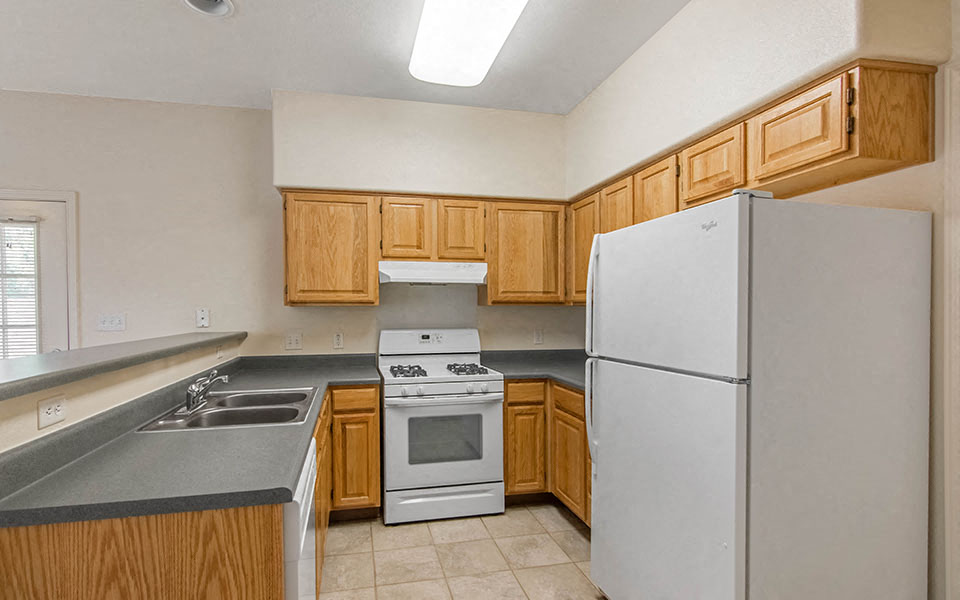 Saguaro Manor - 3x2_5 1688 - Kitchen